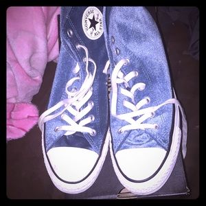 Blue suede converse excellent condition stylish
